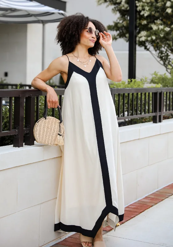 Gorgeous Stance Cream Maxi Dress Flattering maxi dresses for all body types