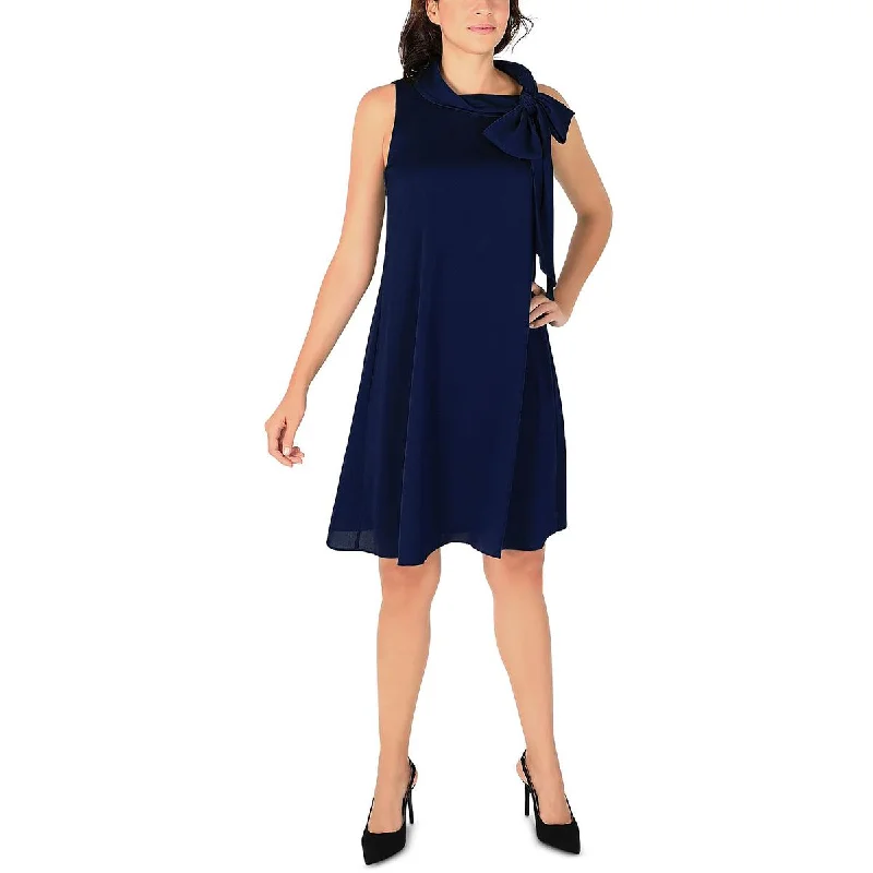 Signature By Robbie Bee Womens Petites Satin Tie-Neck Shift Dress Ruched unclassified dresses